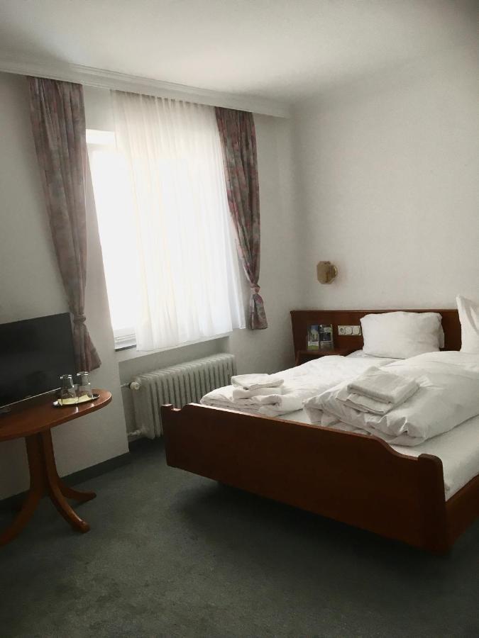 Hotel Hofgarten Bad Buchau Bagian luar foto